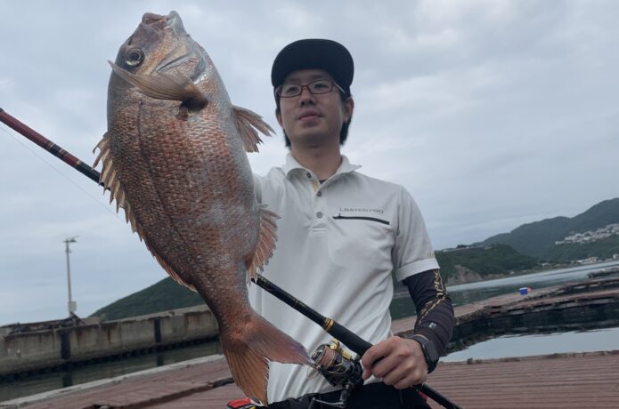 海上釣堀　真鯛　竿